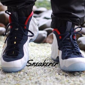 Nike Air Foamposite One Premium Olympic 2016 Size 1Y.